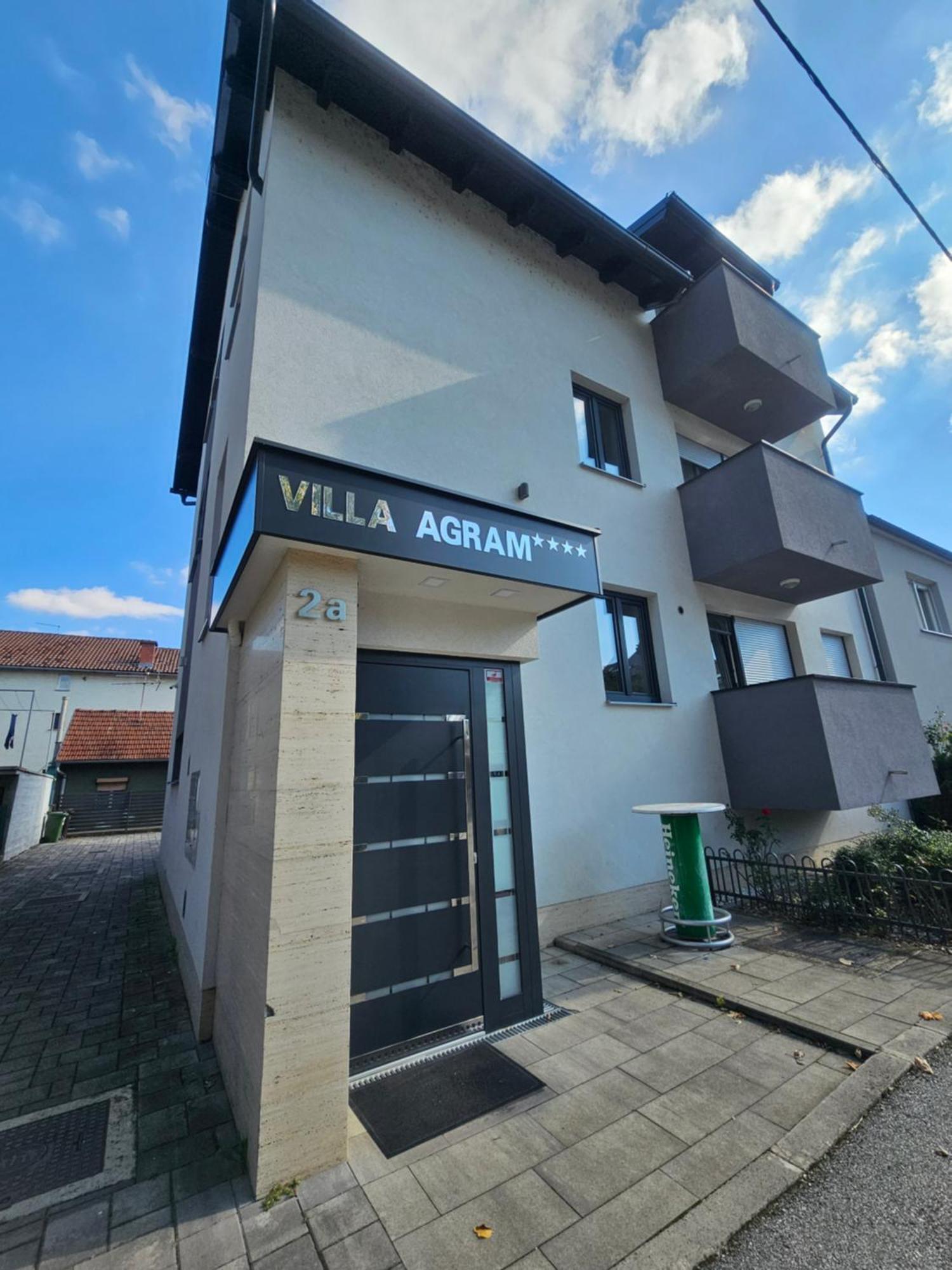 Agram Apartment *
